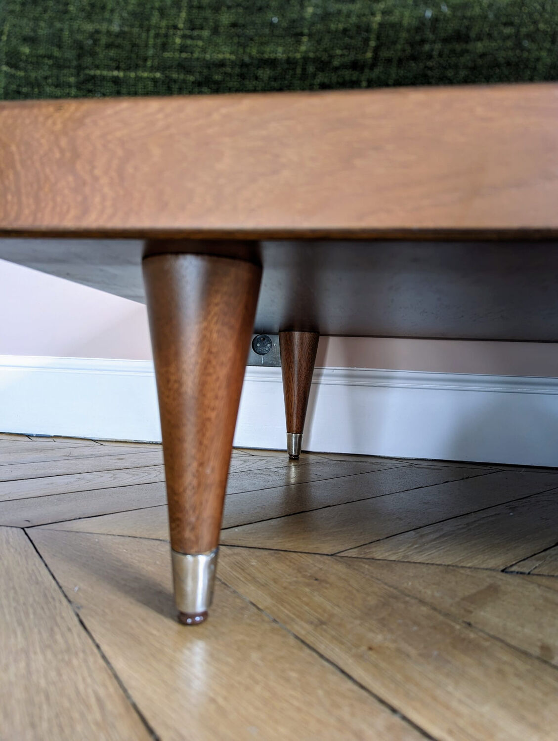 Daybed bottle green bench Kann Design