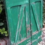 Paire de volets H125xL87cm anciens en sapin peint