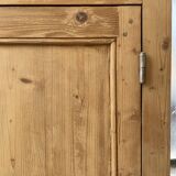 Wooden cabinet cuttery