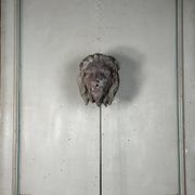 Sculpture en terre cuite, cache-boulin, élément de façade XIXème siècle