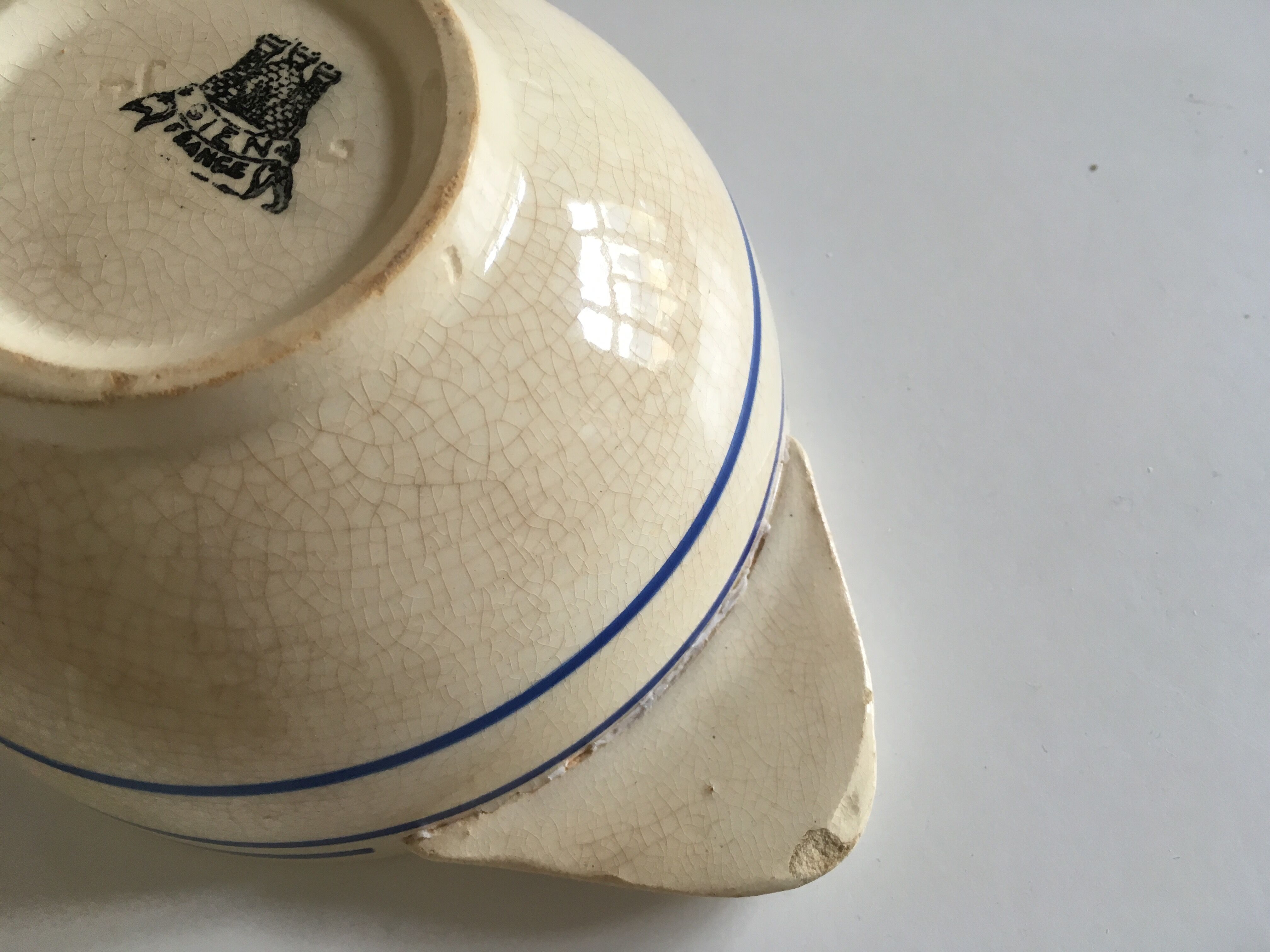 Gien pair of weak bowls 1910