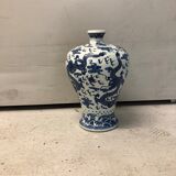 White blue chinese vase
