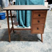 Bureau enfant 50's inspiration scandinave