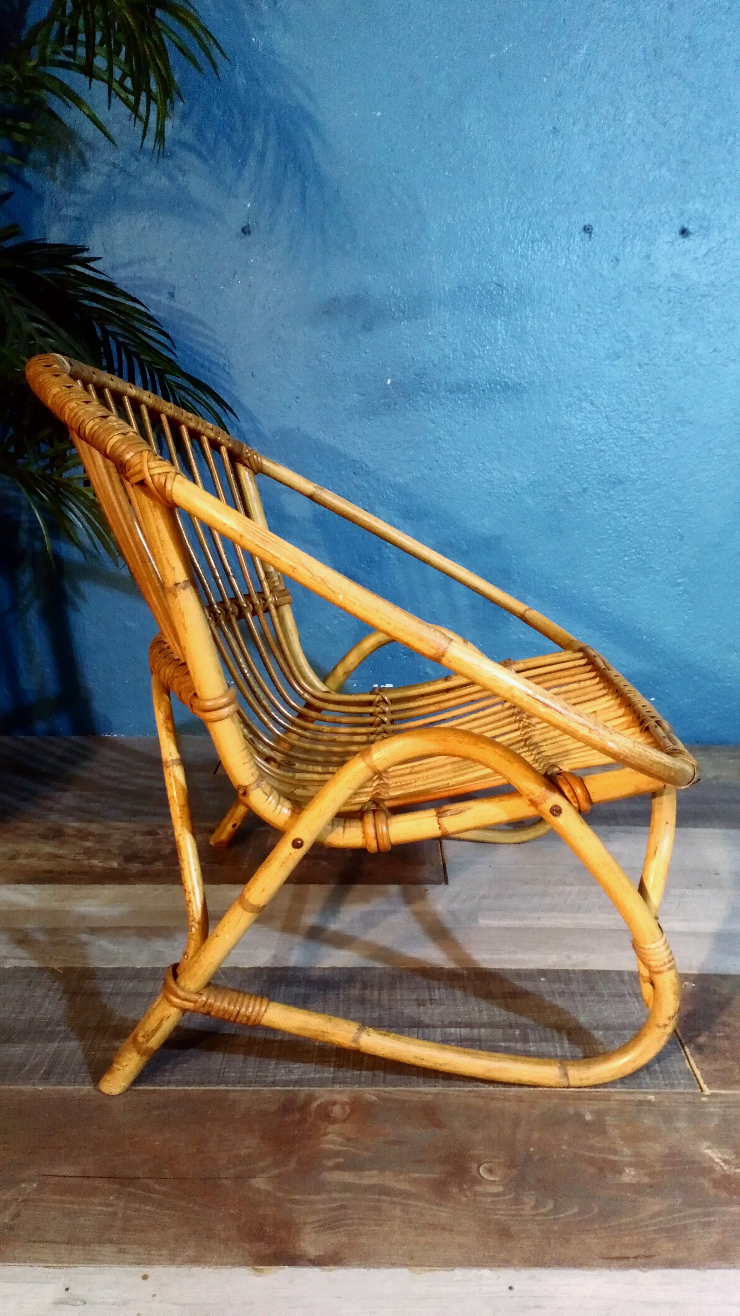 Fauteuil coque rotin 1960