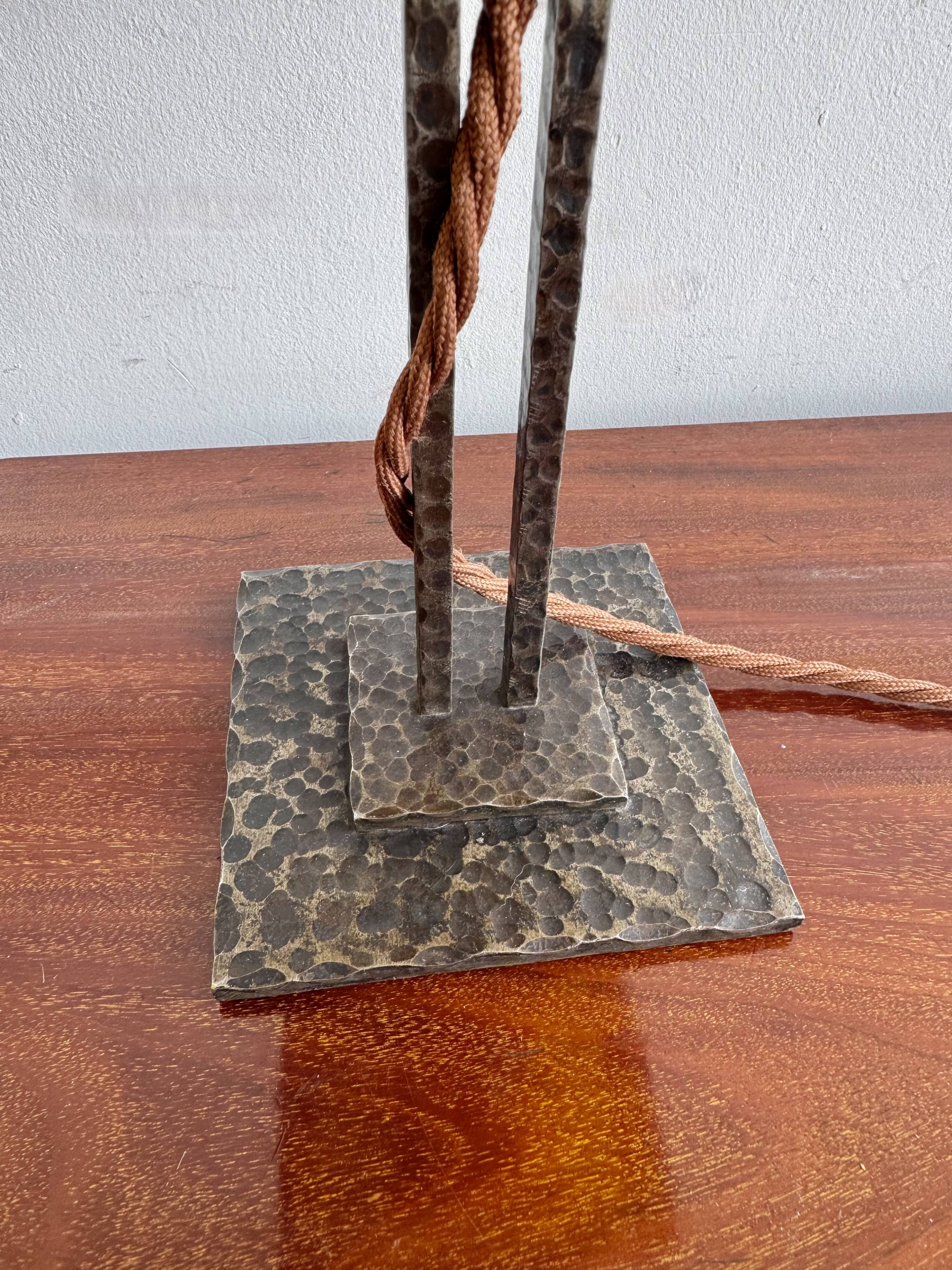 Lampe de table suédoise Arts and Crafts par Arvid Böhlmarks