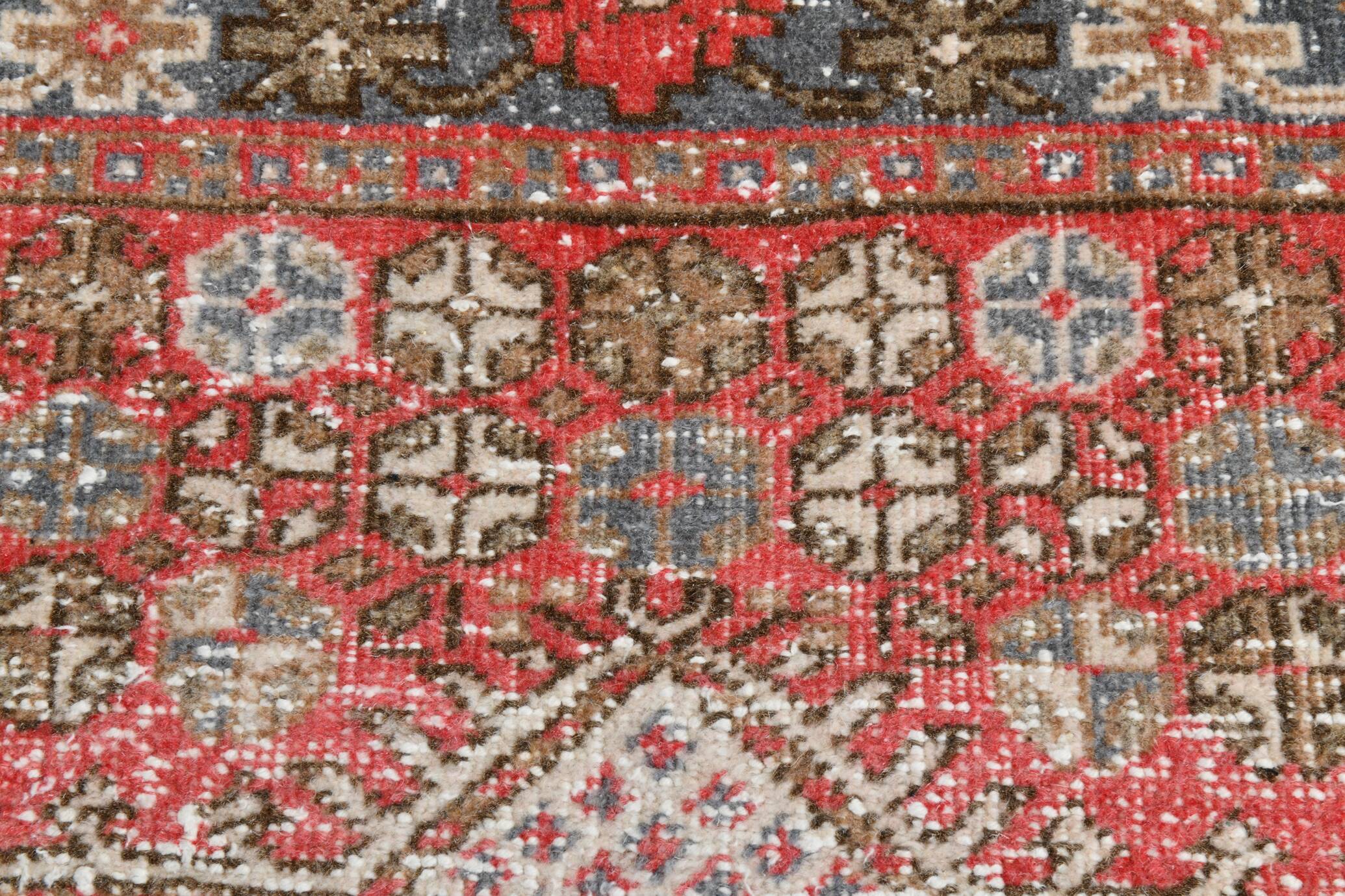3x10 Red & Beige Persian Runner Rug, 81x302Cm