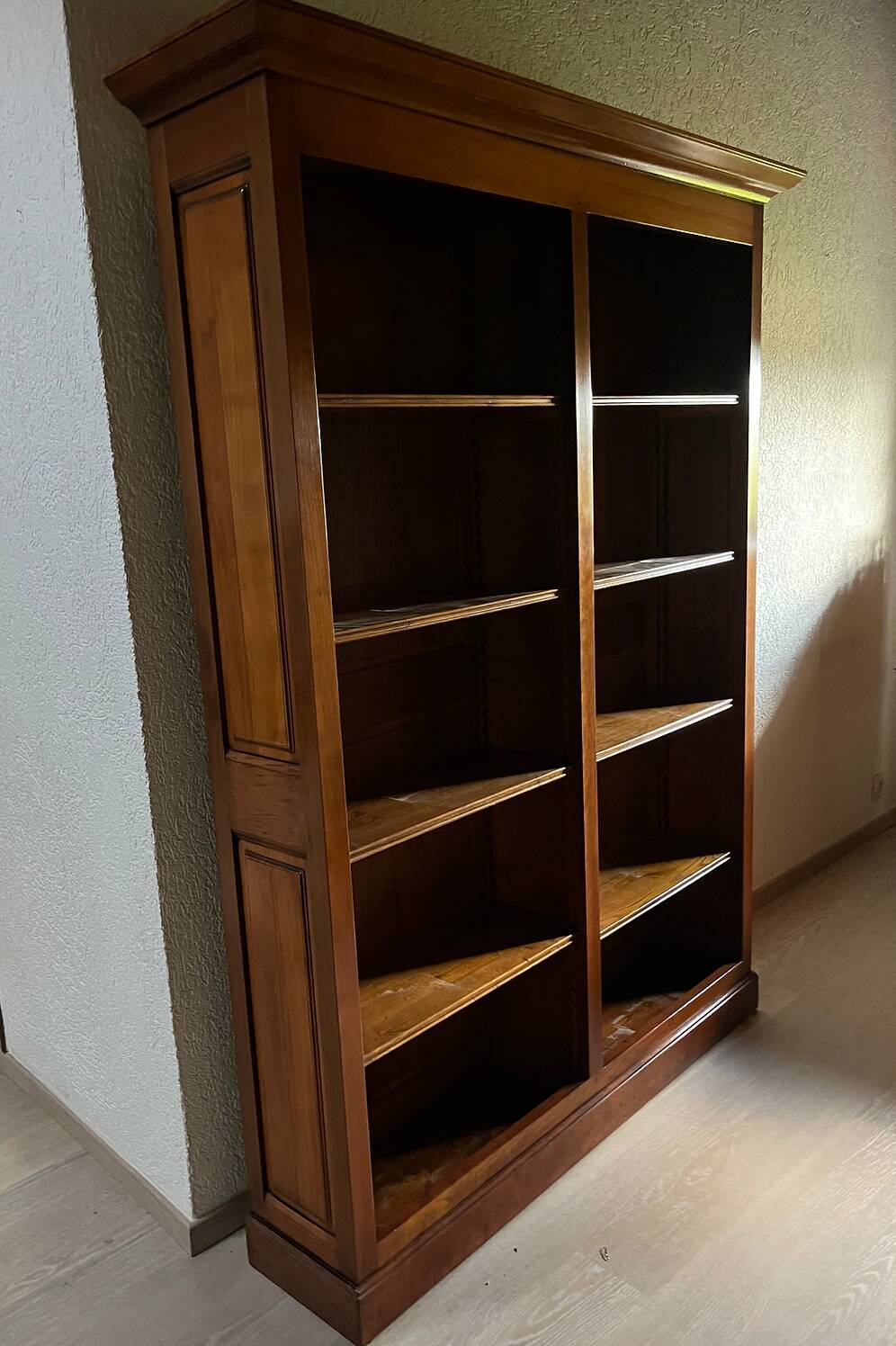 Large library 1960/70