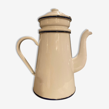 Cafetière émaillée