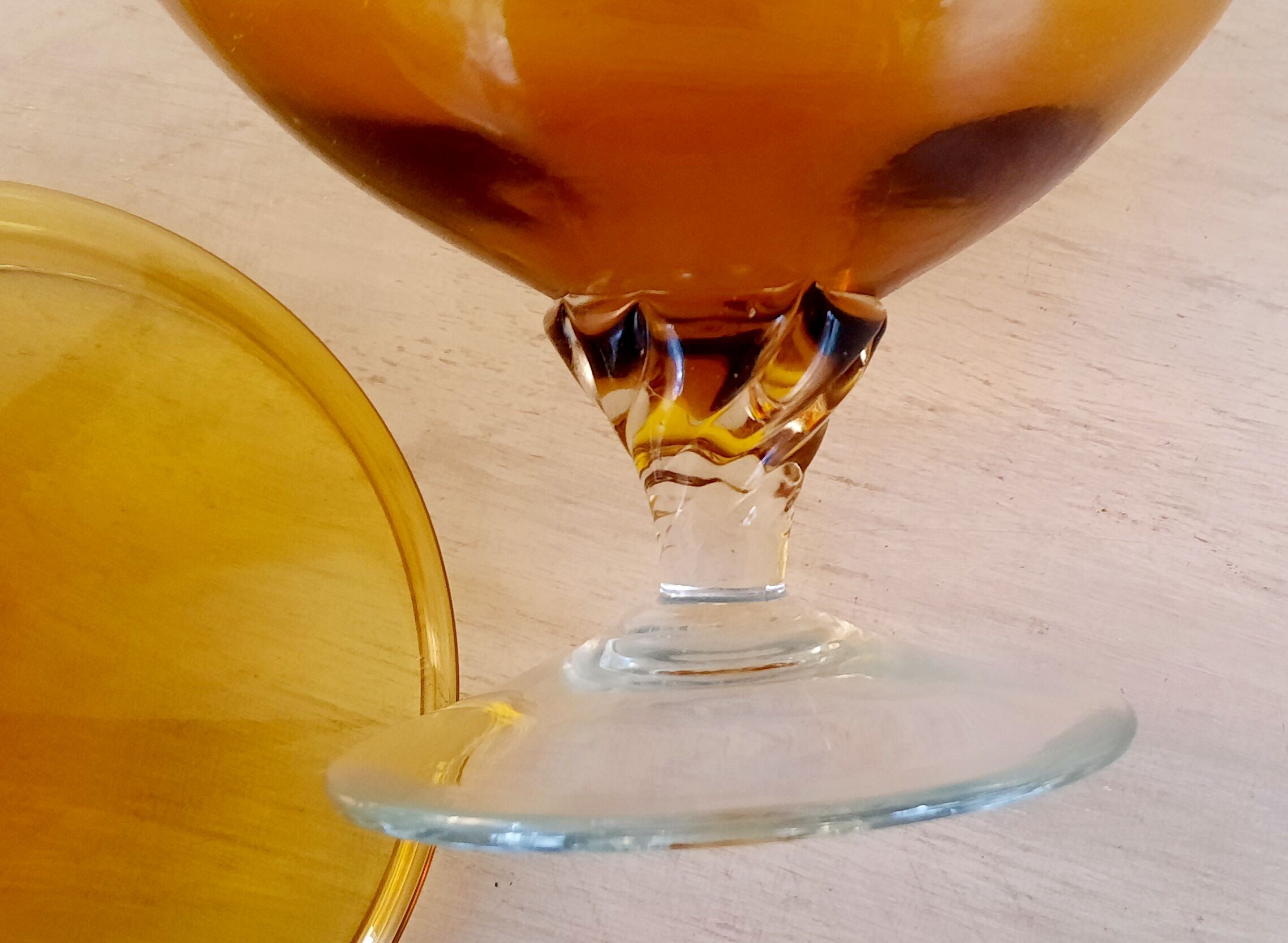 Bonbonnière, drageoir, amber coloured glass vintage