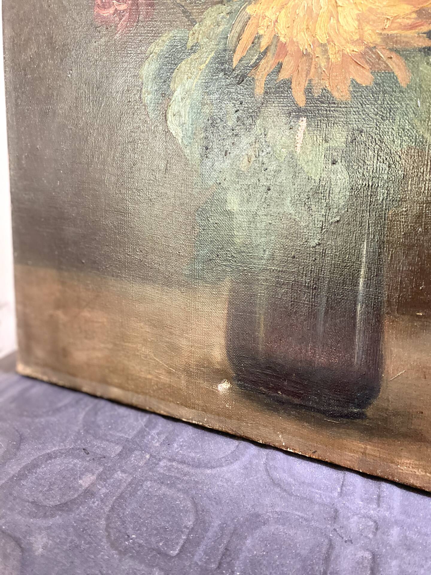 Old Painting Oil on Canvas Late 19th Century – Still Life with Chrysanthemums