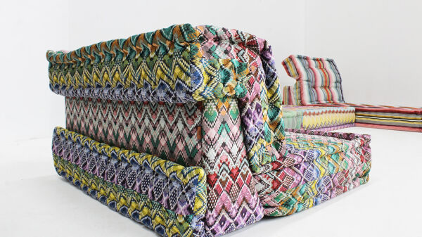 Canapé modulaire Mah Jong Roche Bobois en tissu Missoni conçu par Hans Hopfer.