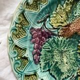 Old slip plate vine leaves grapes Onnaing