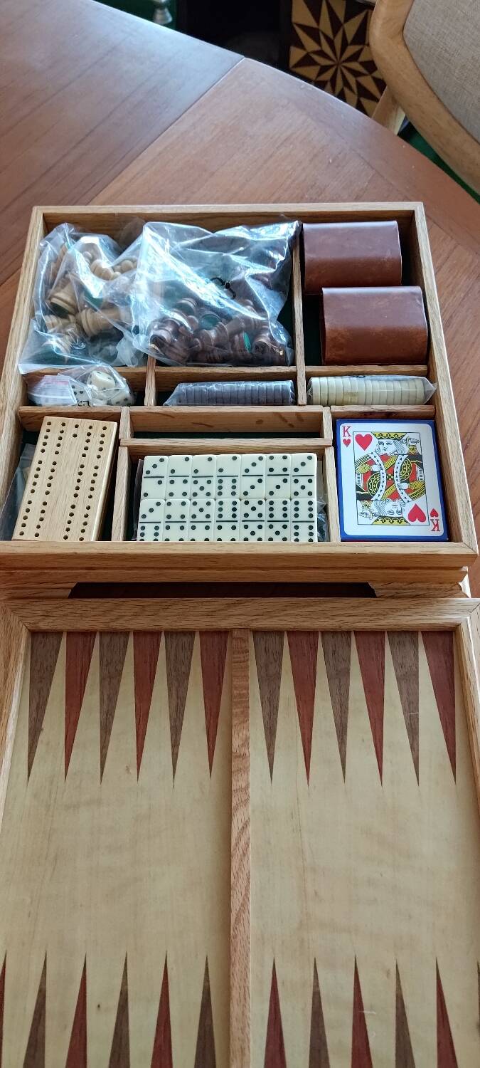 Wooden chess and backgammon set