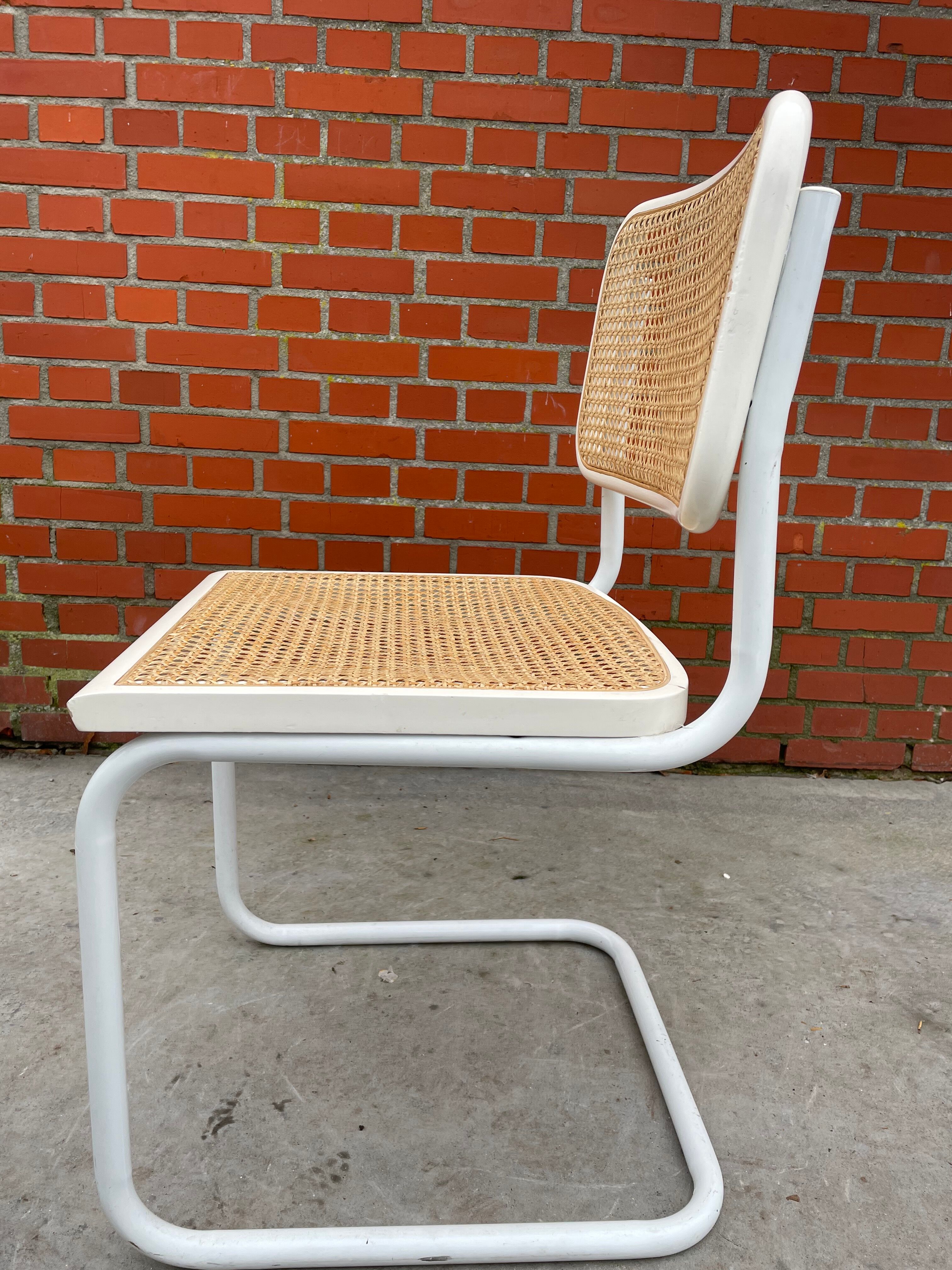 Cesca design chair b32 model white