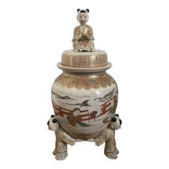 Old Japanese Satsuma vase