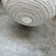 Grande suspension en rotin et lin naturel japonisante ronde aplatie (Labu) H57 D80