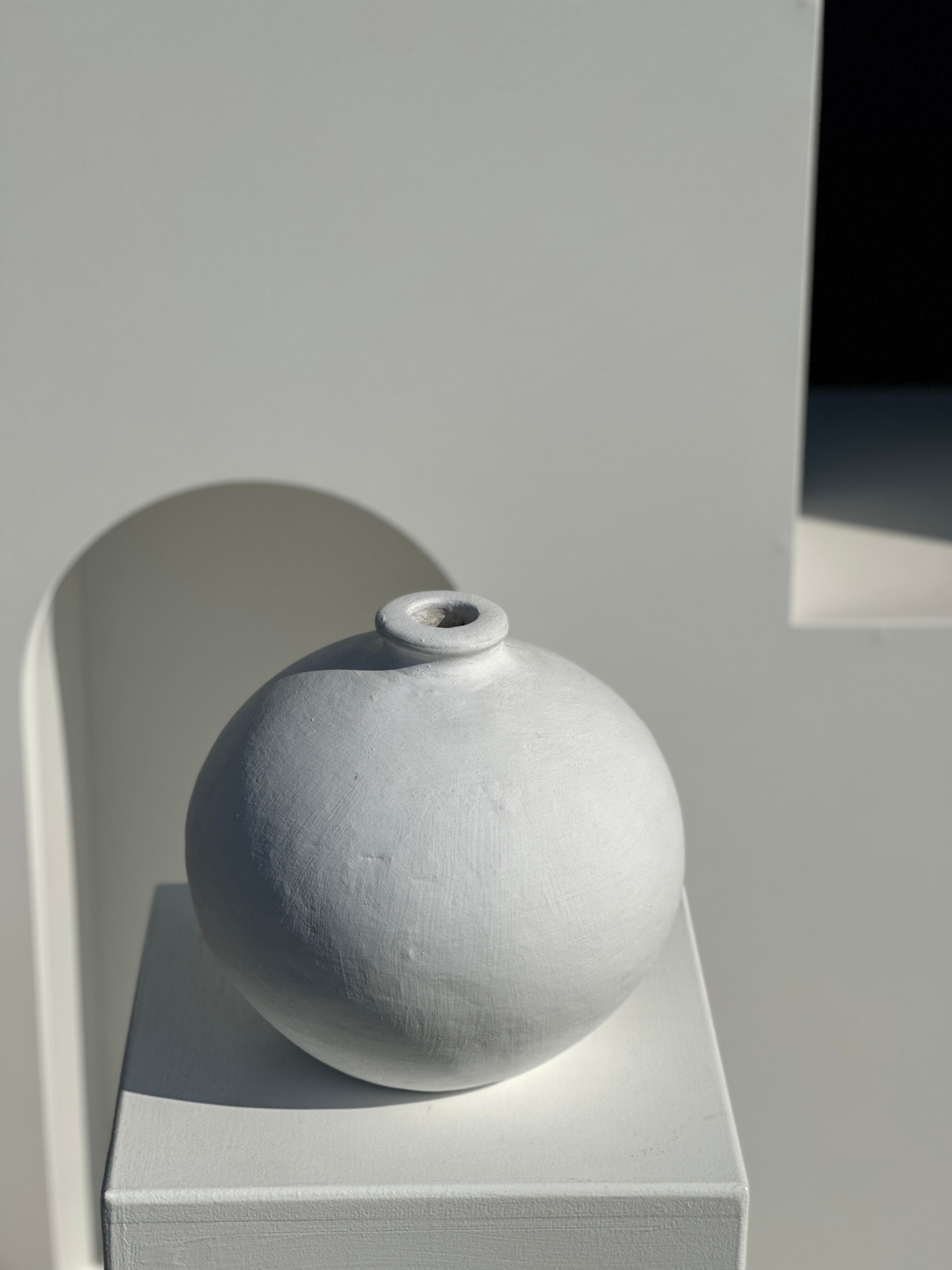 Handcrafted terracotta ball vase painted white H:24 D:26