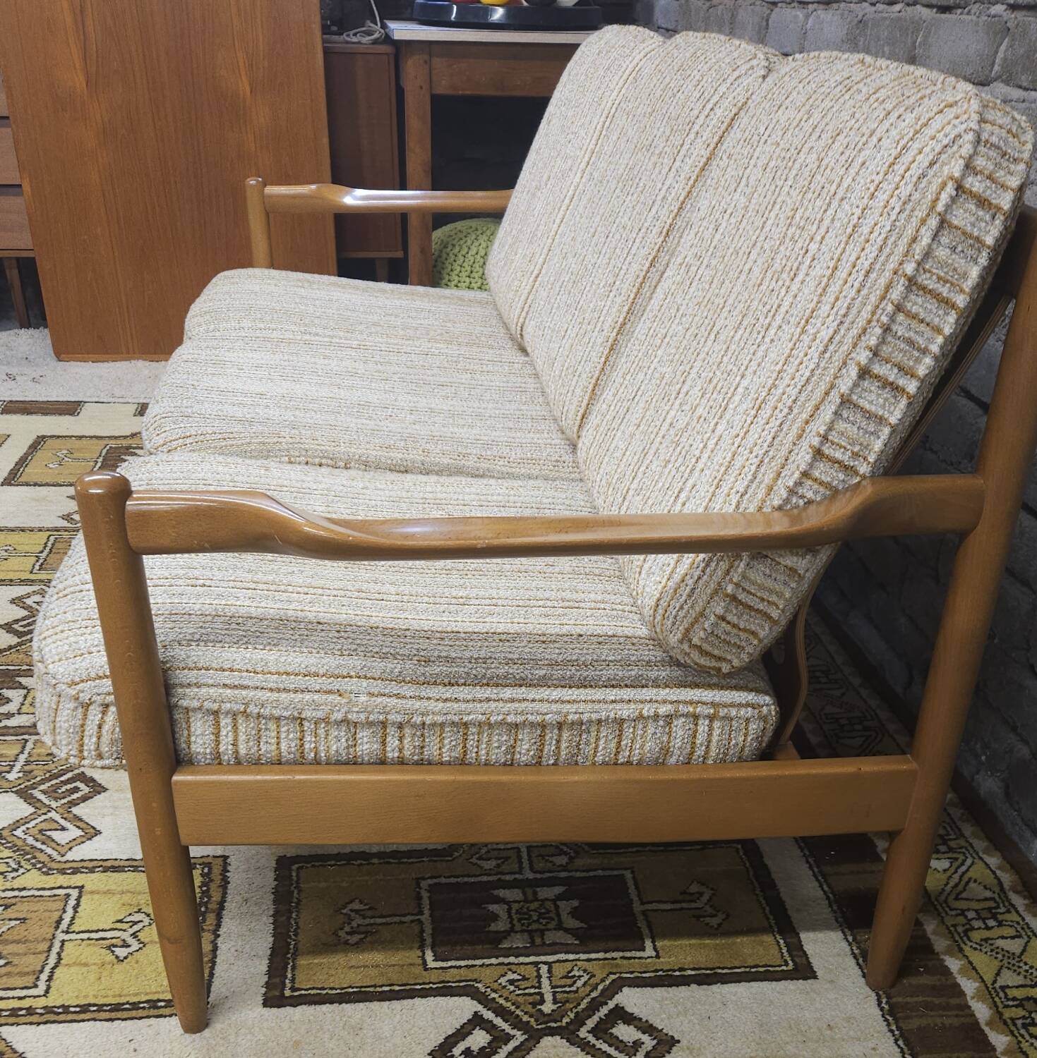 Scandinavian 3-seater canapé in boucle fabric from the 1960s.