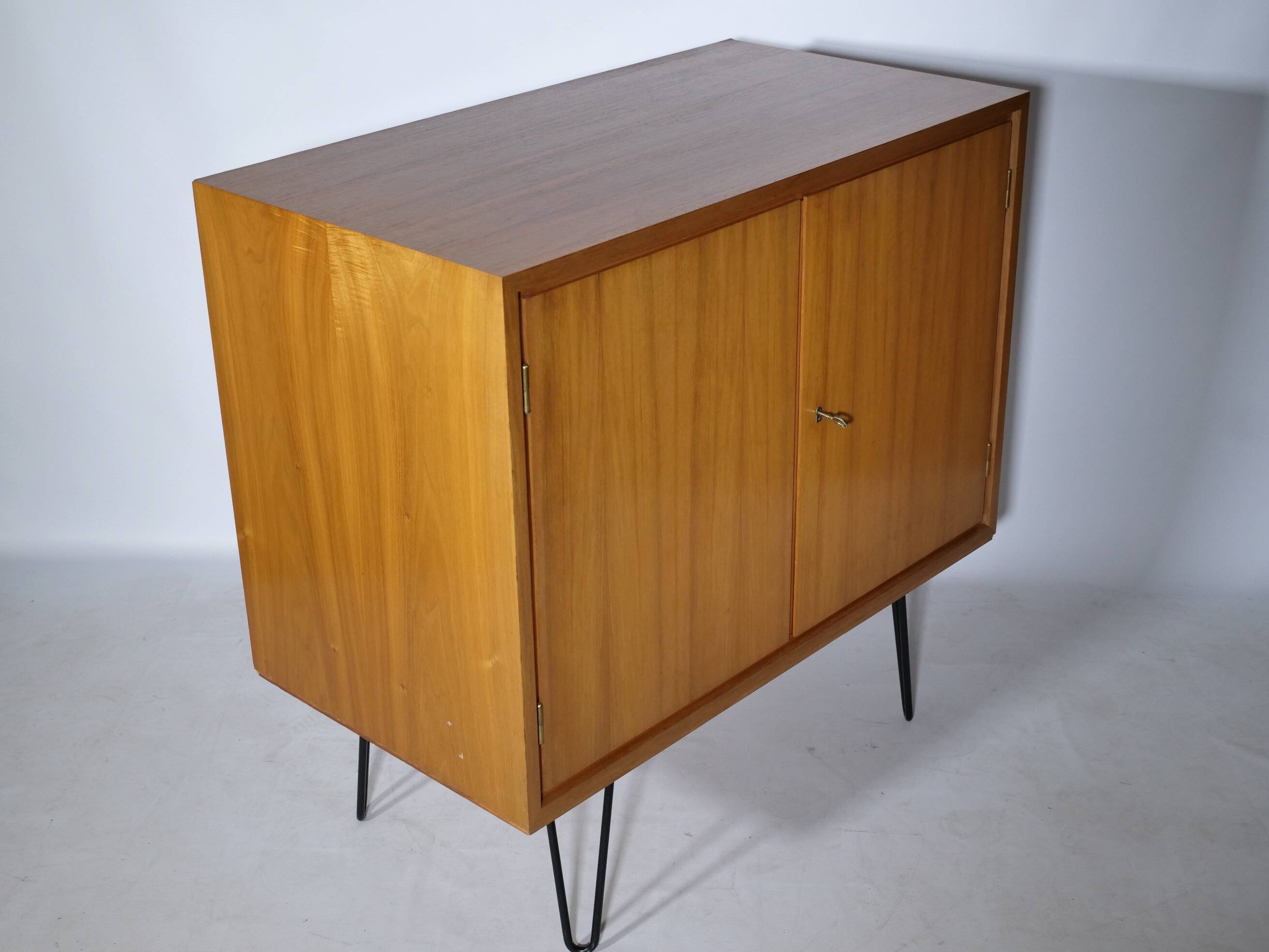Commode en épingle à cheveux WK, buffet, armoire du milieu du siècle, vintage, années 1960