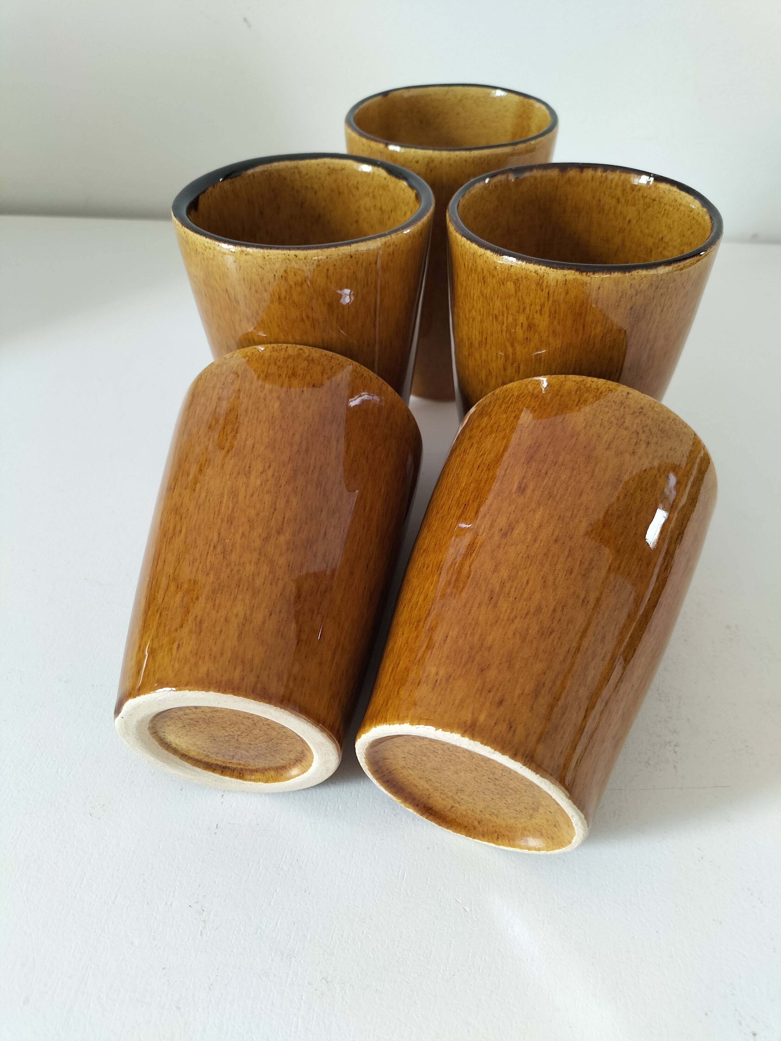 5 vintage caramel glazed stoneware cups, 70s crafts