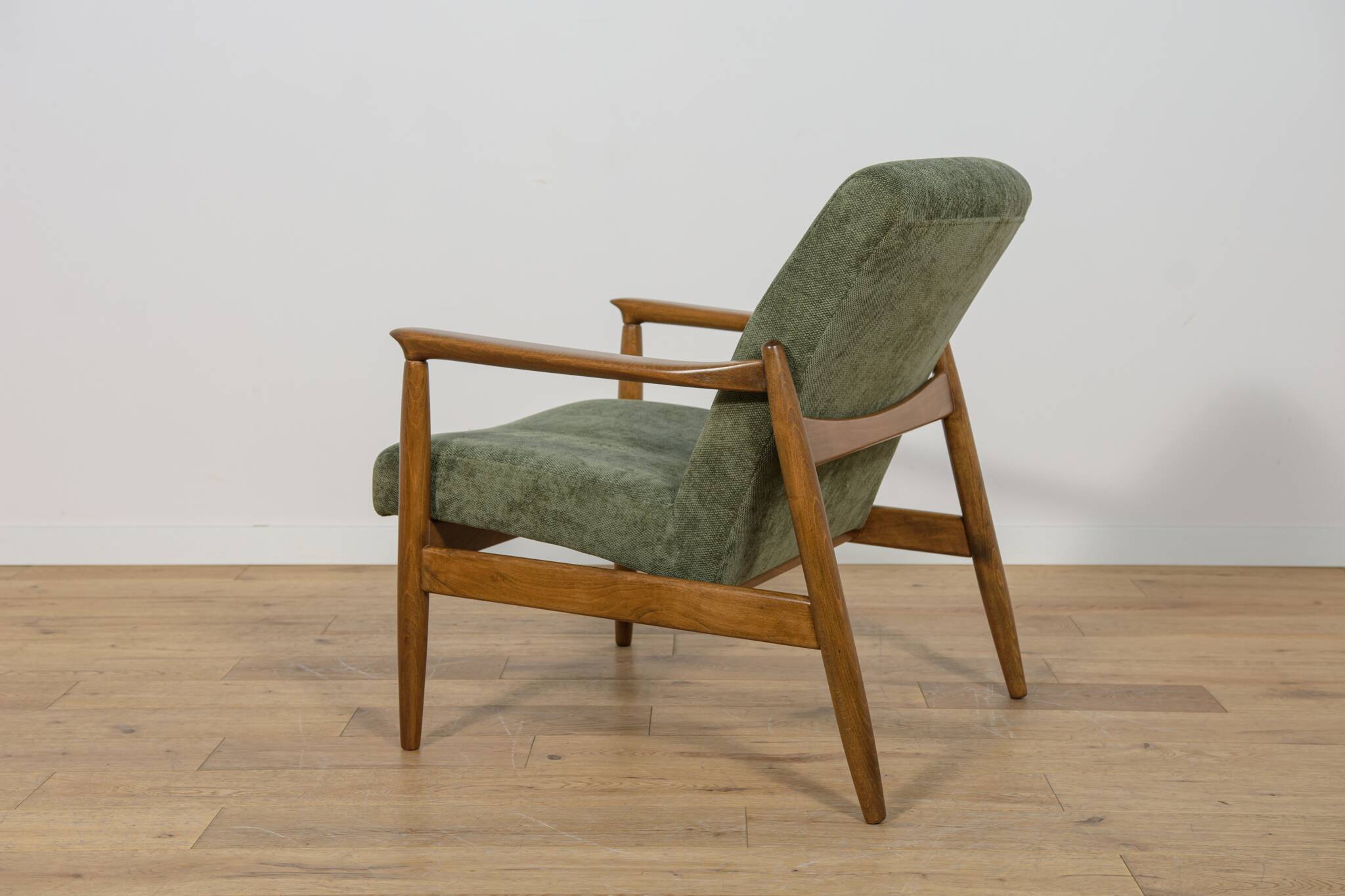 Mid-Century GFM-64 Armchair by Edmund Homa for Gościcińskie Furniture Factory, Poland