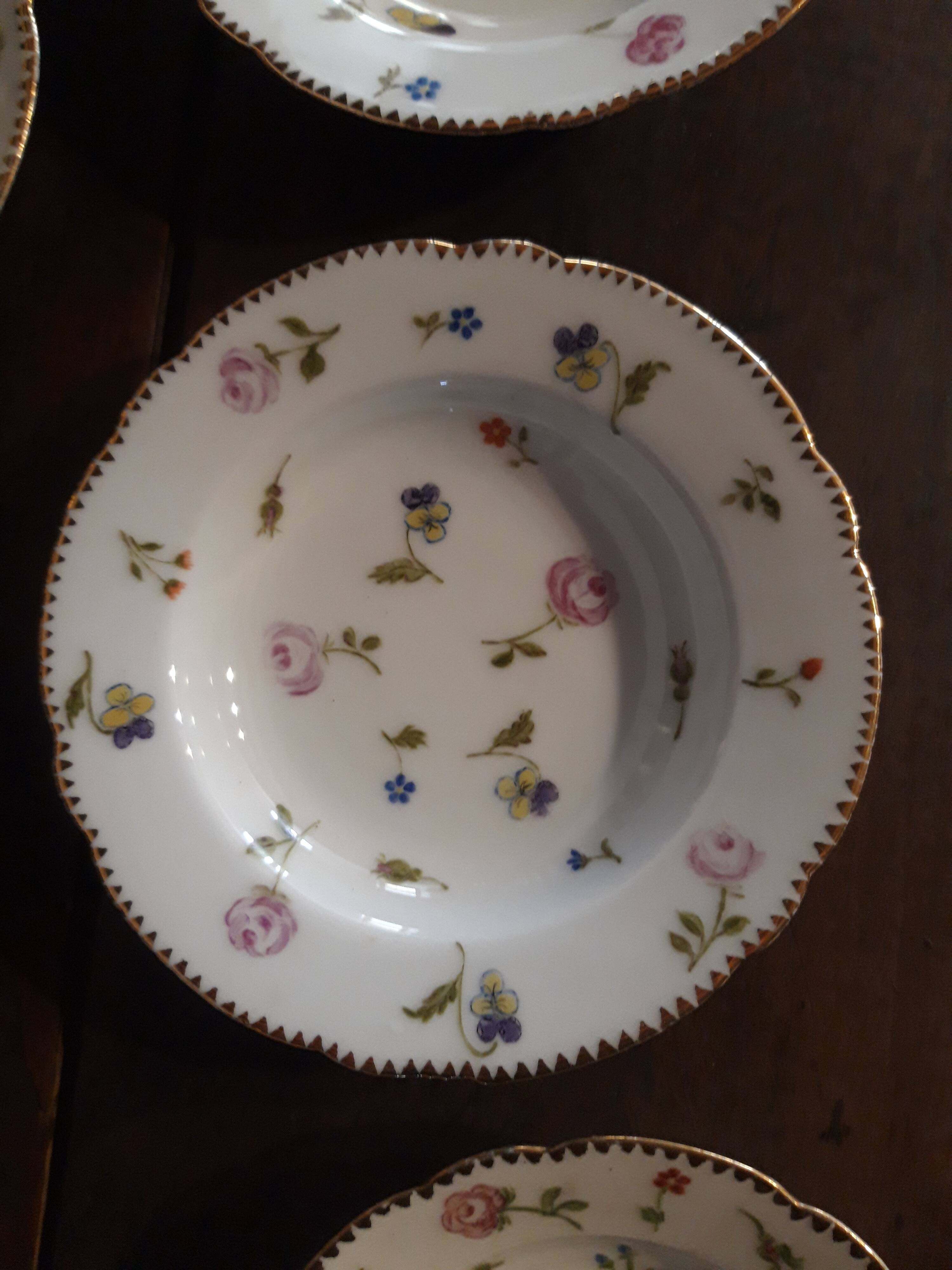 Porcelain bread/pastry plates