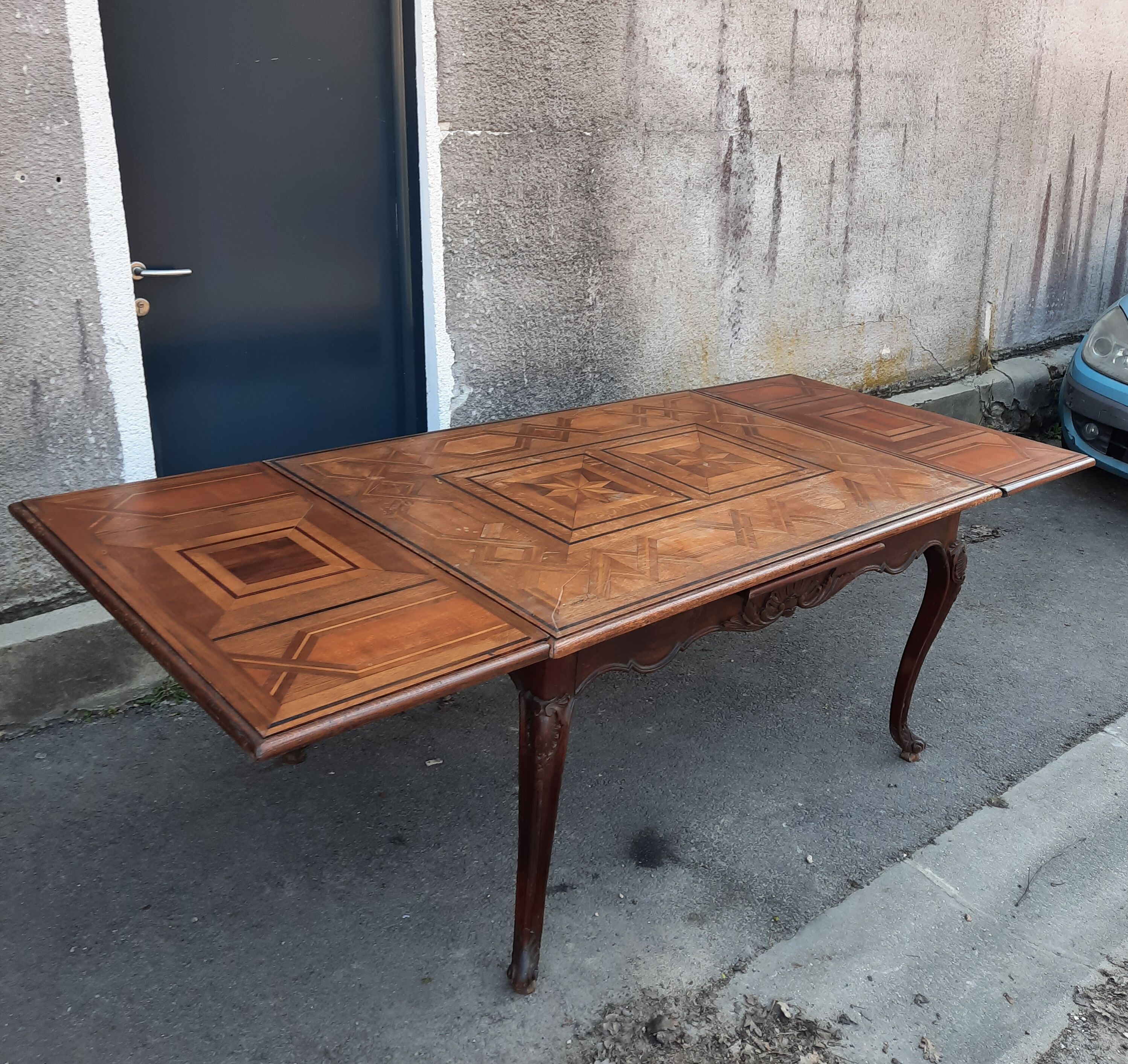 Italian table marquetry tray