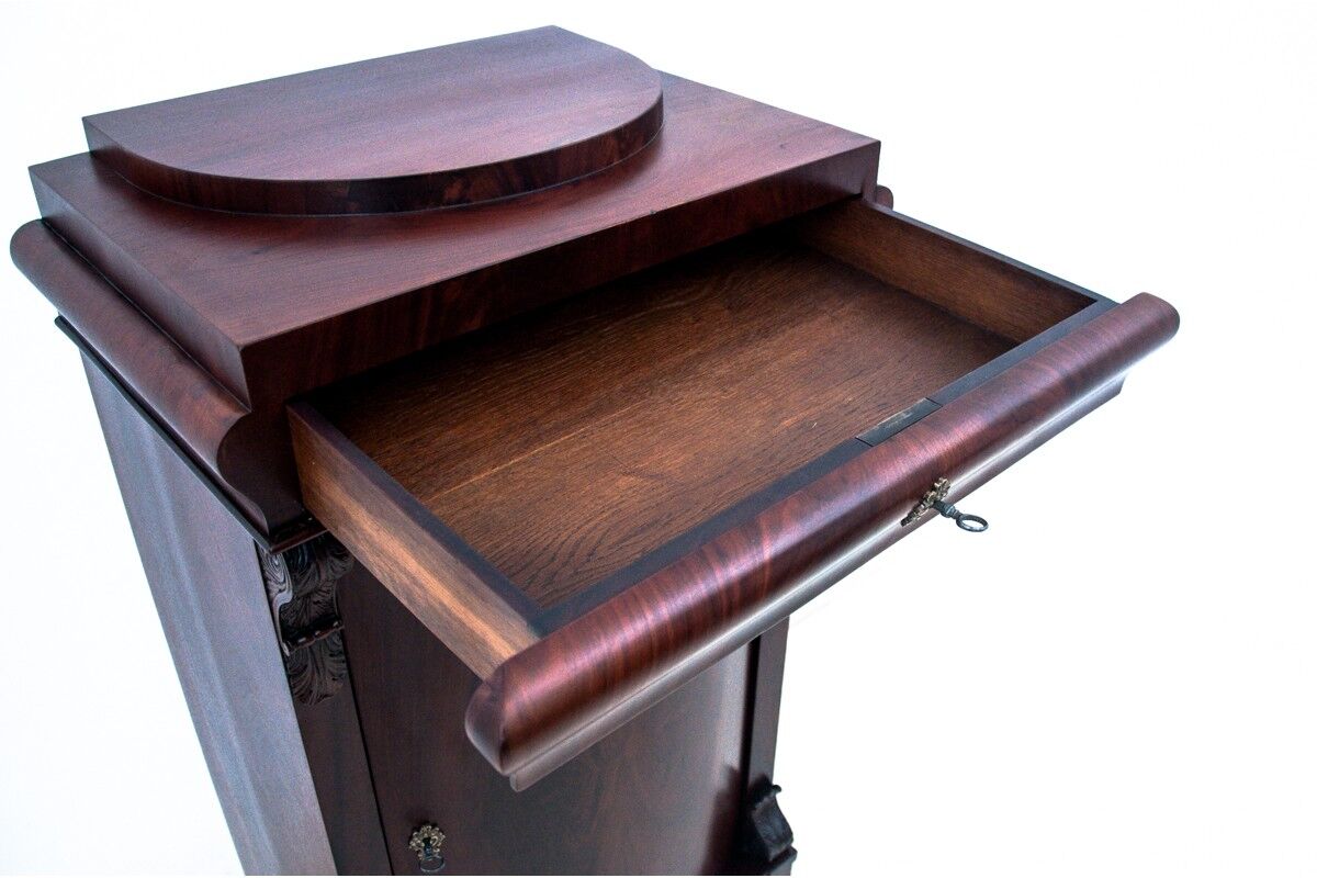 Biedermeier cabinet, Northern Europe, circa 1860. After renovation.