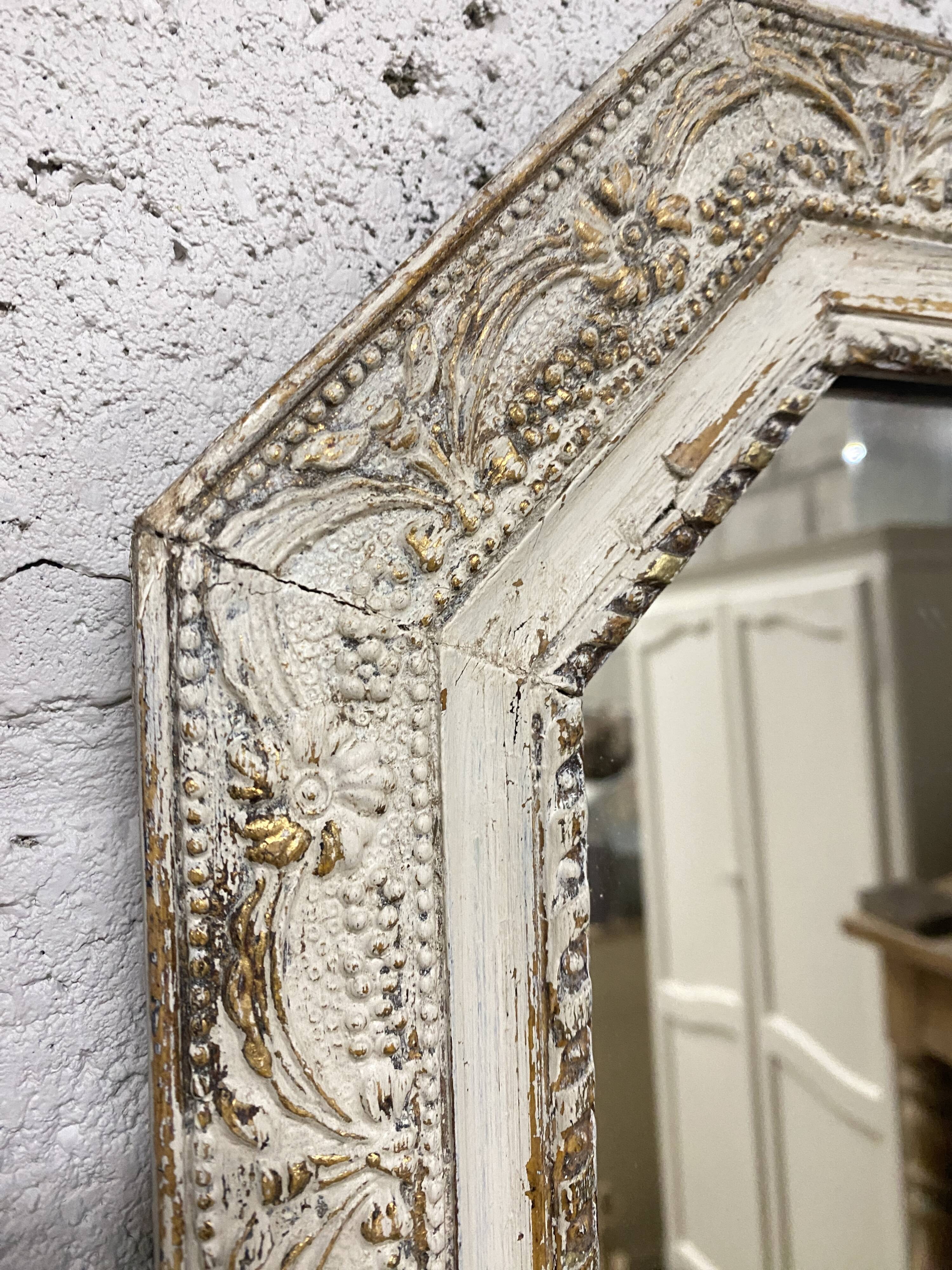 Double-sided tabletop mirror