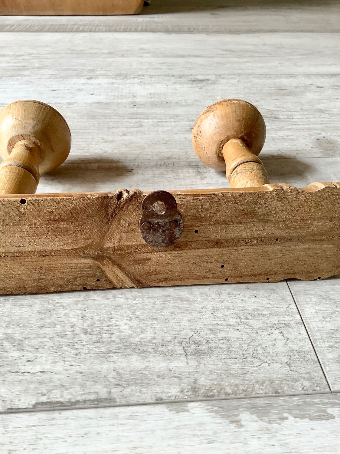 Wooden coat rack 5 hooks