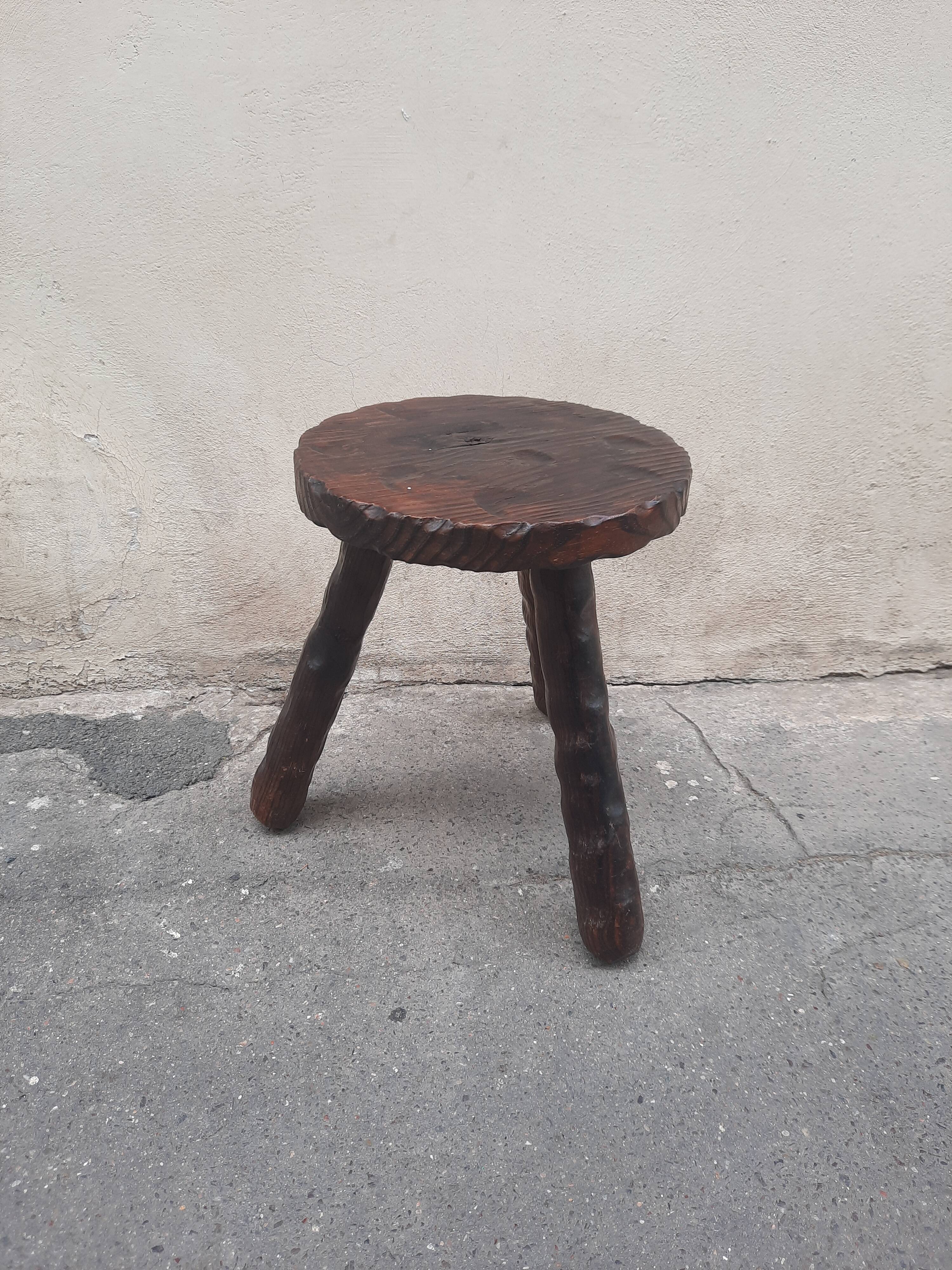 Tripod stool