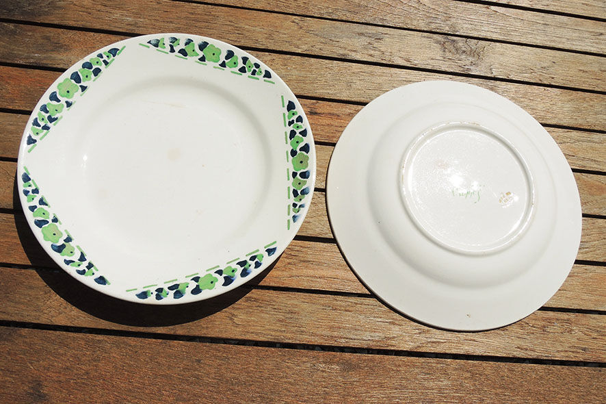 Former iron earth tableware service longchamps – cannes