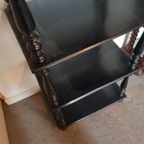 4-shelf turned wood shelf