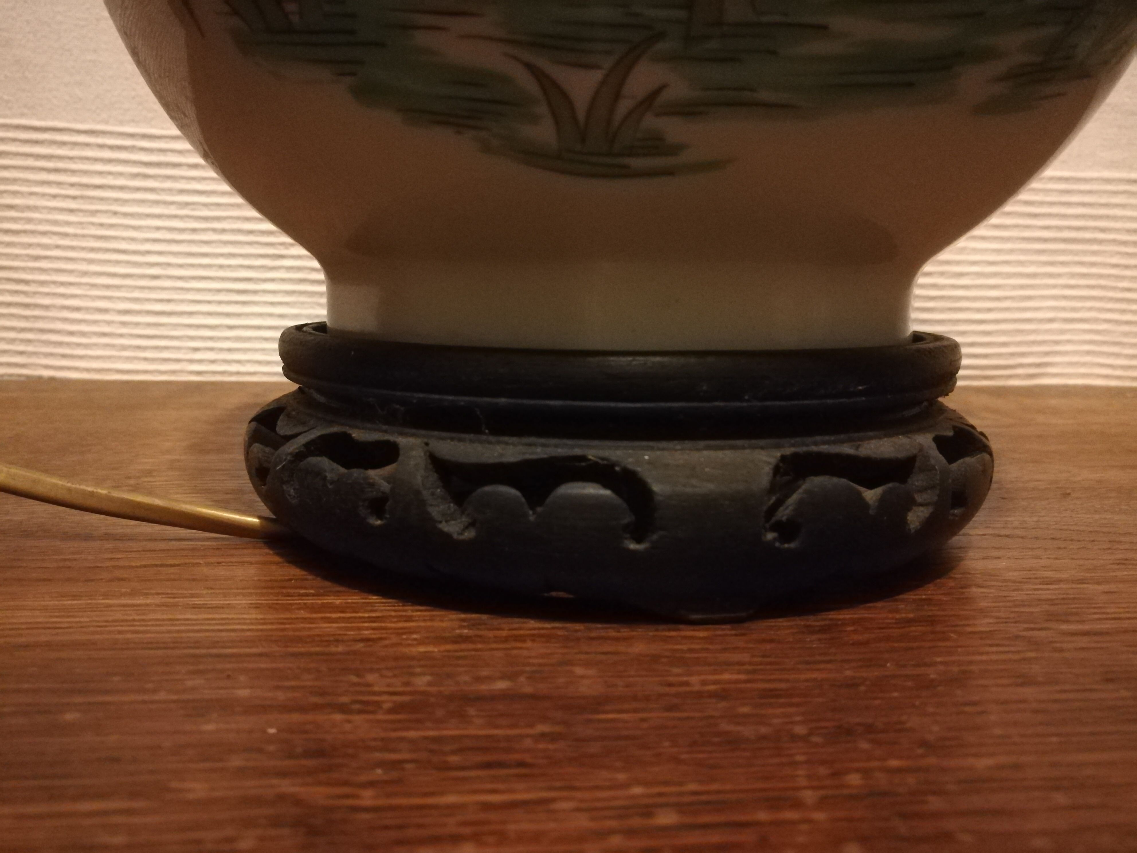 Porcelain porcelain lamp