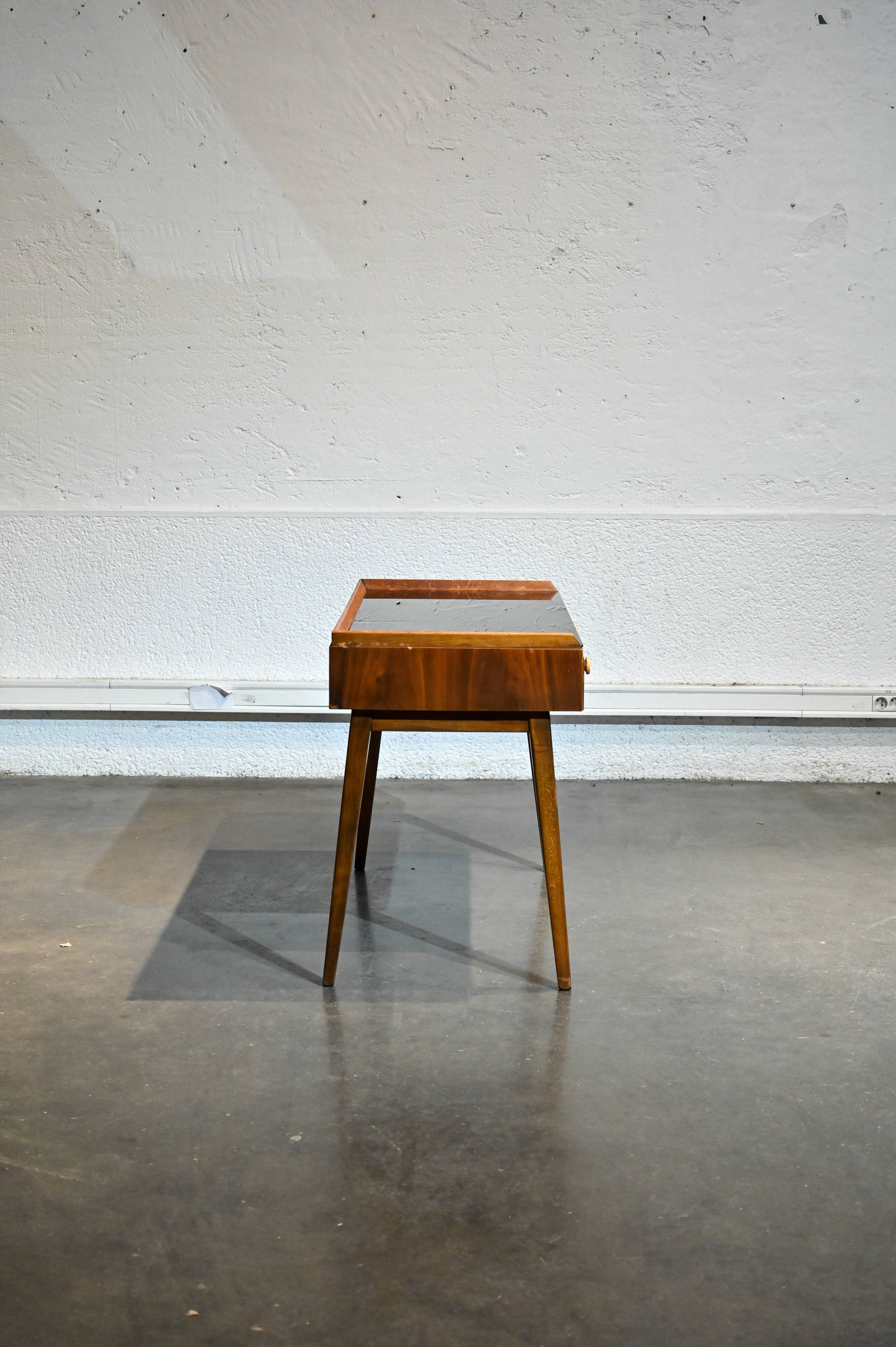 Console table by Interier Praha