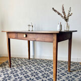 Farmhouse / antique table