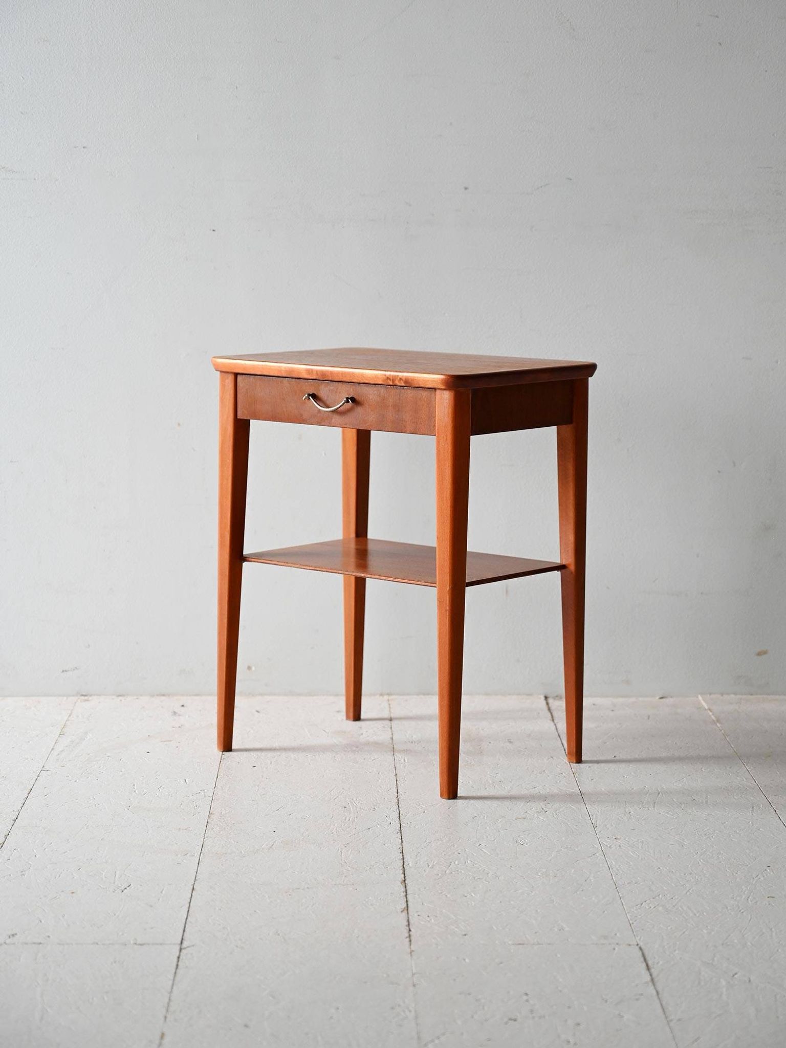 Table de chevet scandinave en teck et acajou des années 1950