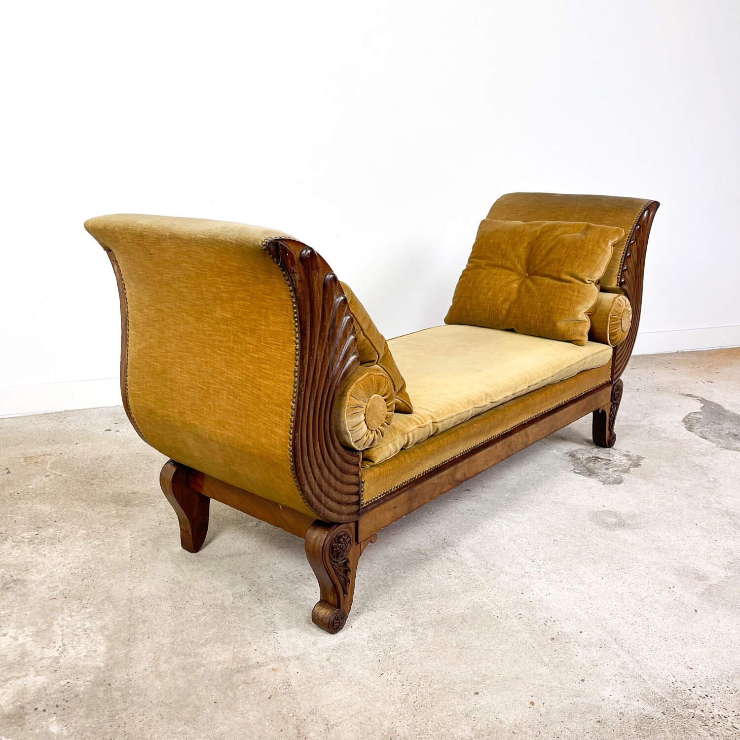 Antique french empire daybed with original velvet upholstery