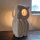 Lampe sculpturale en calcaire en forme de hibou par Albert Tormos, France