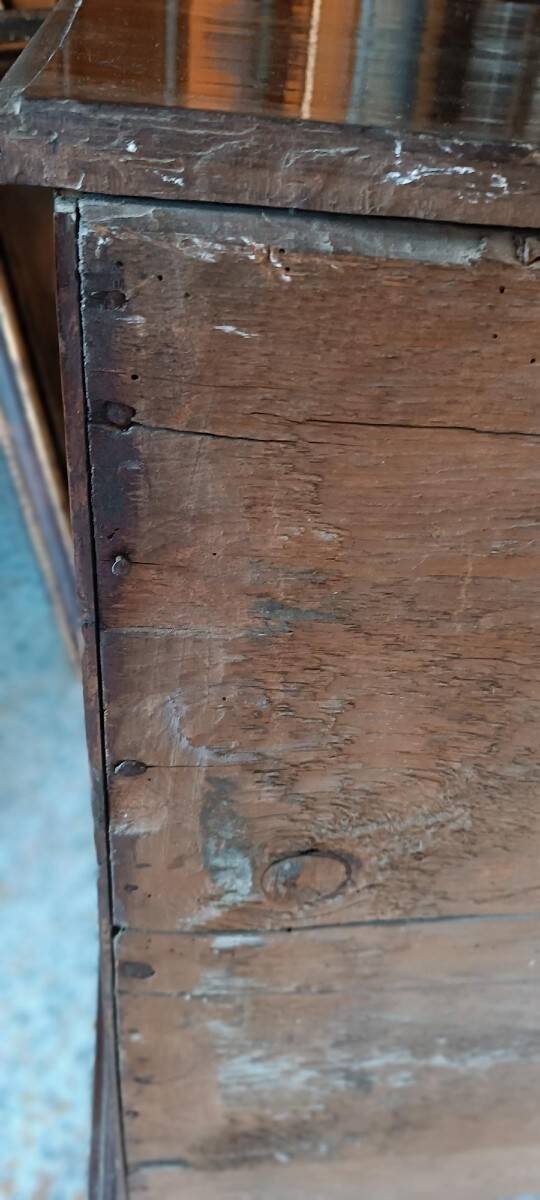 Antique inlaid commode - Italy, 17th century