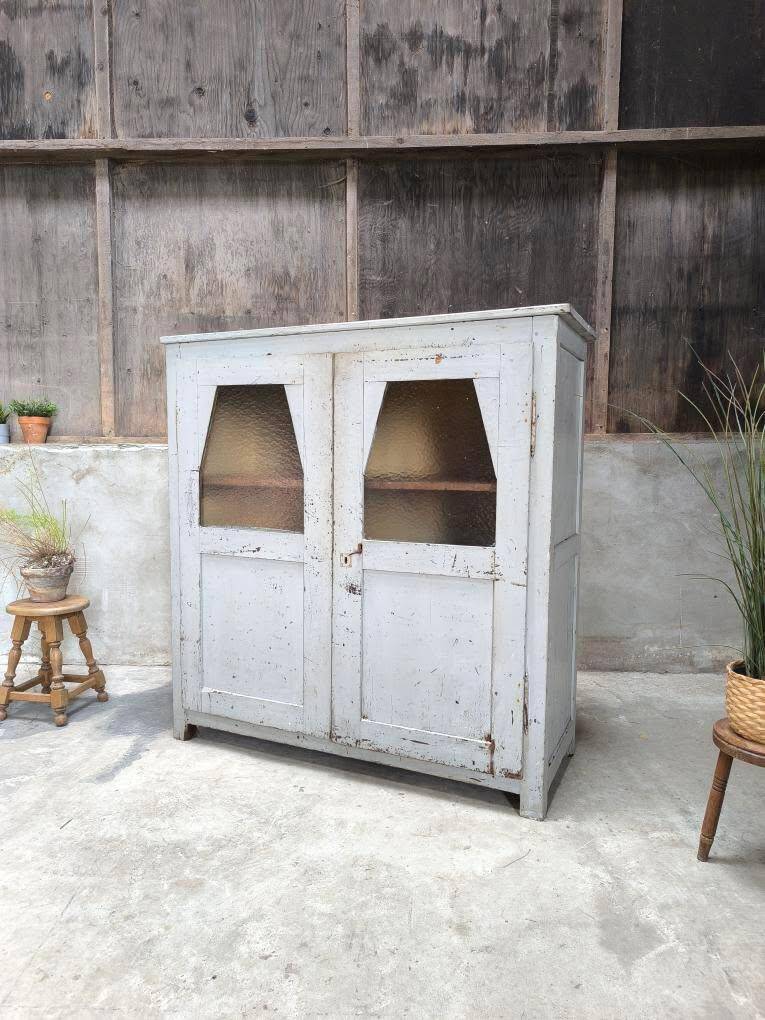 Workshop display cabinet