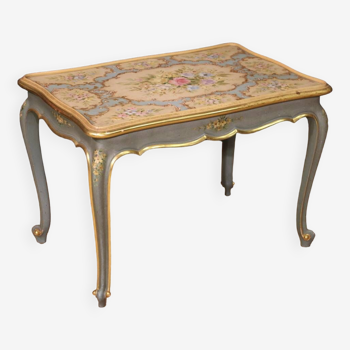 Splendid 20th century Venetian coffee table