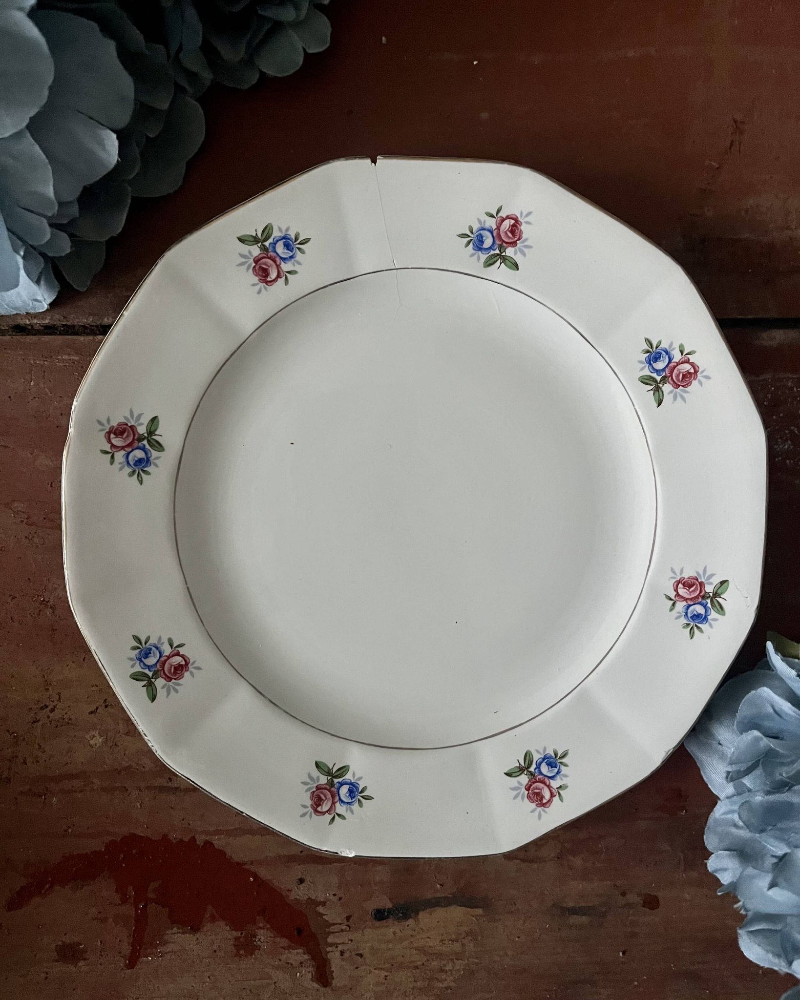 Assiettes et plat en véritable opaque Digoin Sarreguemines