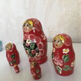 Poupées en bois