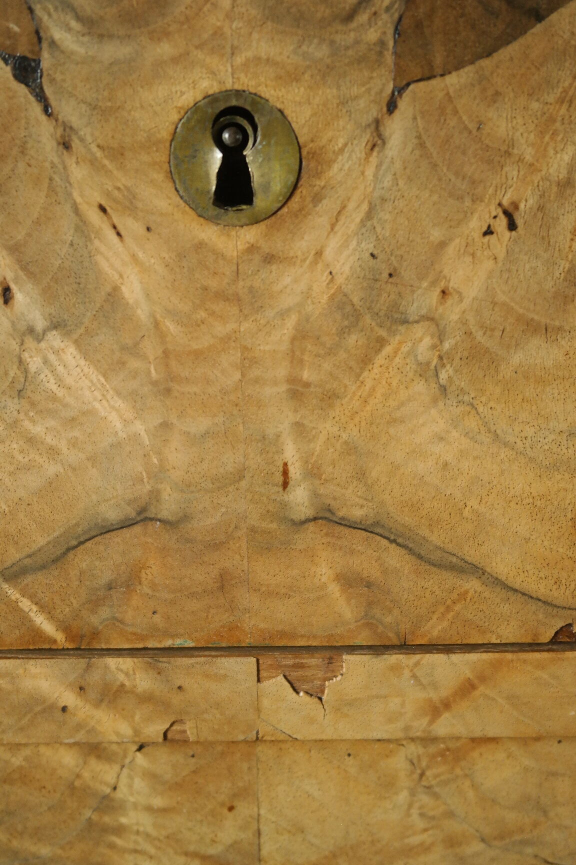 Louis Philippe style chest of drawers in light walnut, 20th century