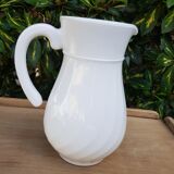 Pitcher in opaline
