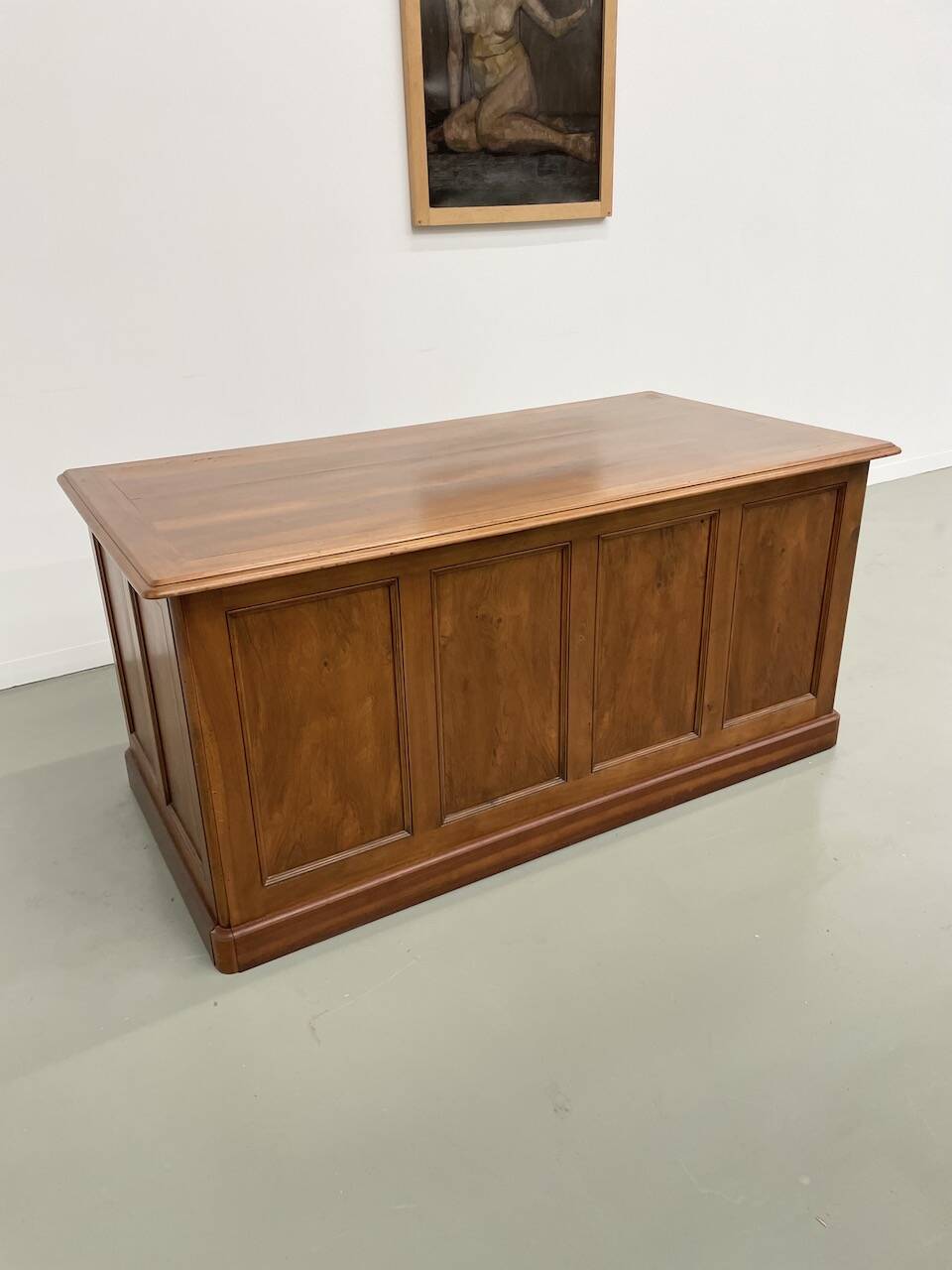 Comptoir ou bureau en noyer années 50