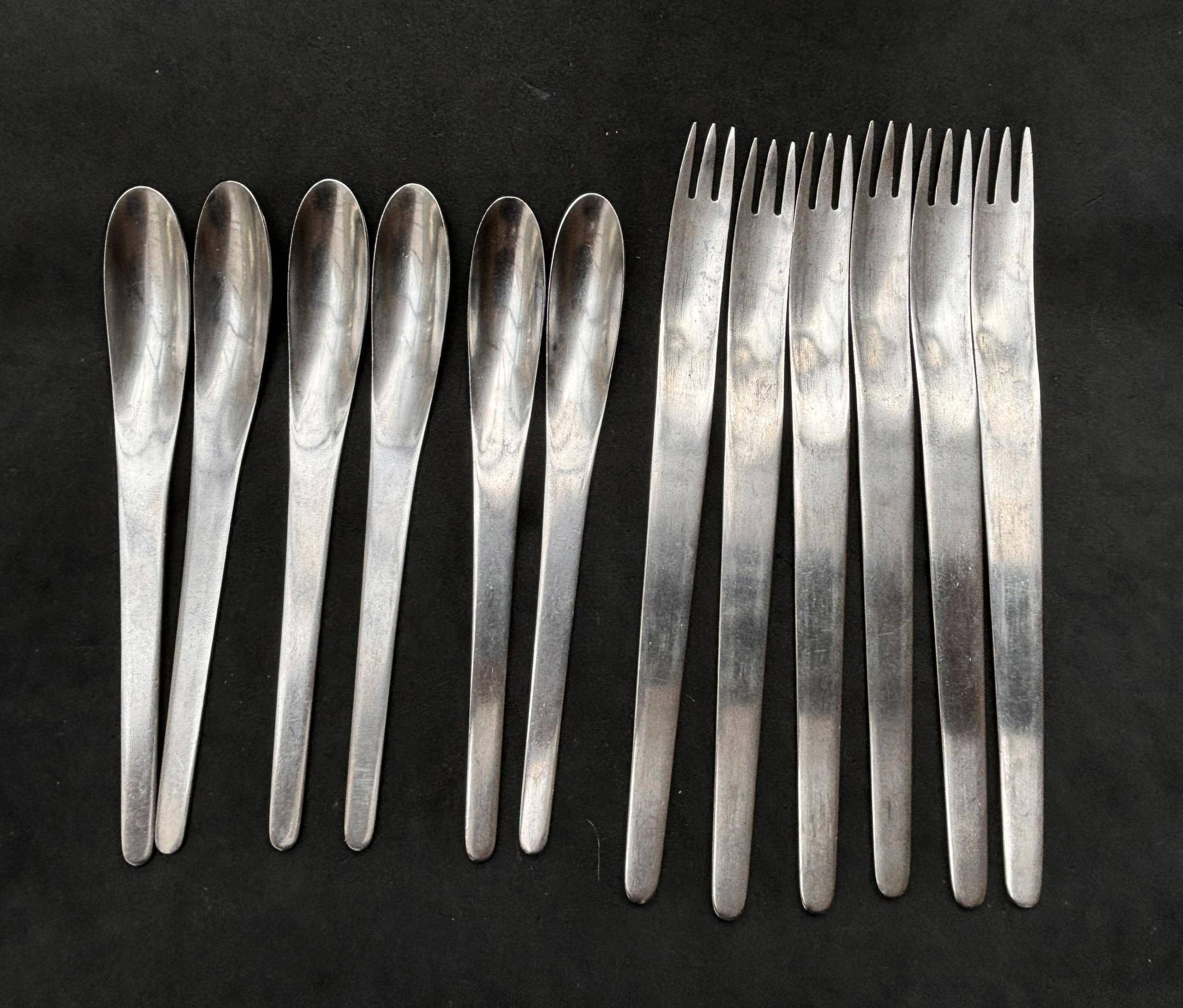 Set of 30 cutlery by Arne Jacobsen for Michelsen