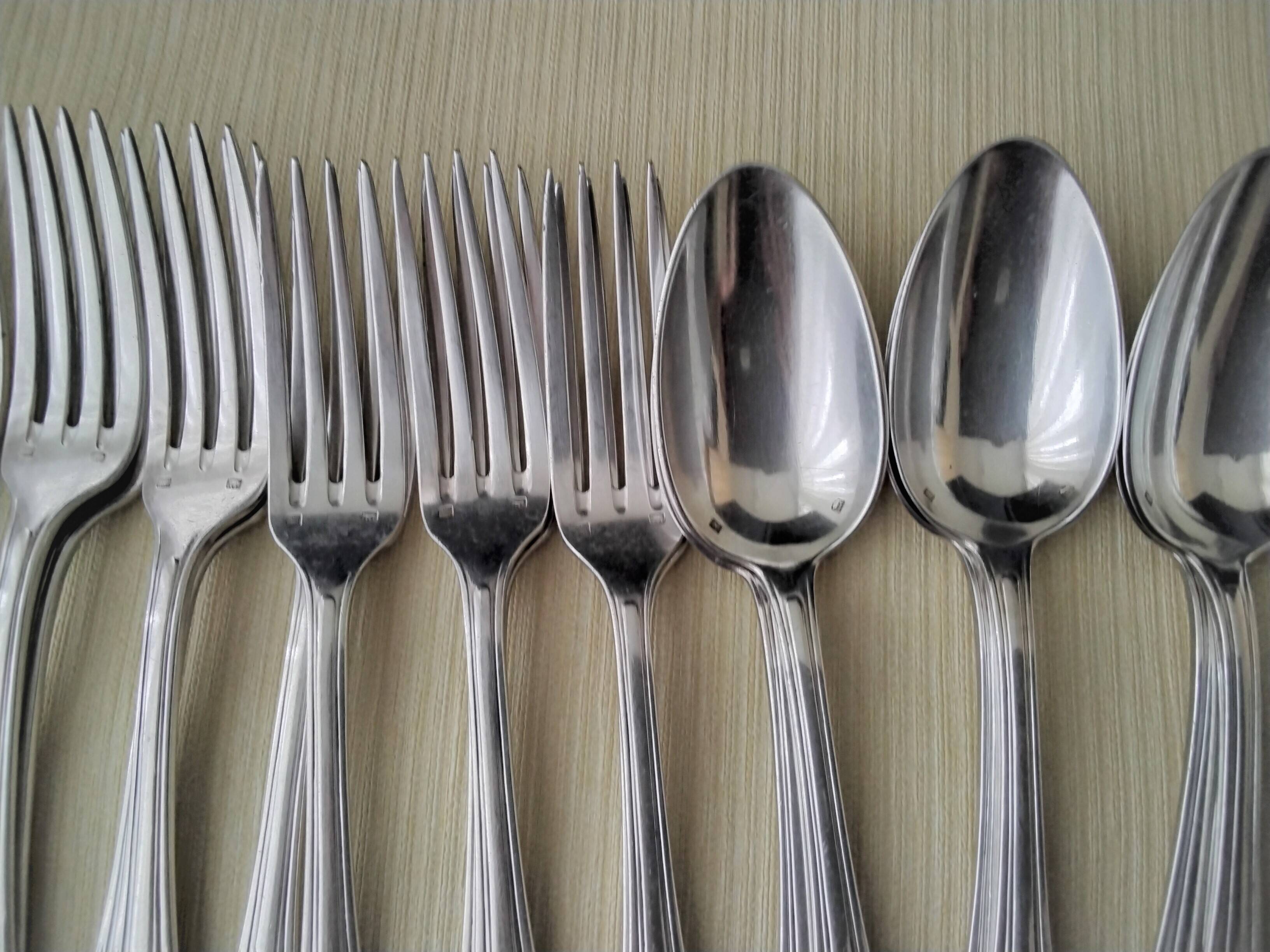 SFAM 24-Piece Silver-Plated Metal Cutlery Set
