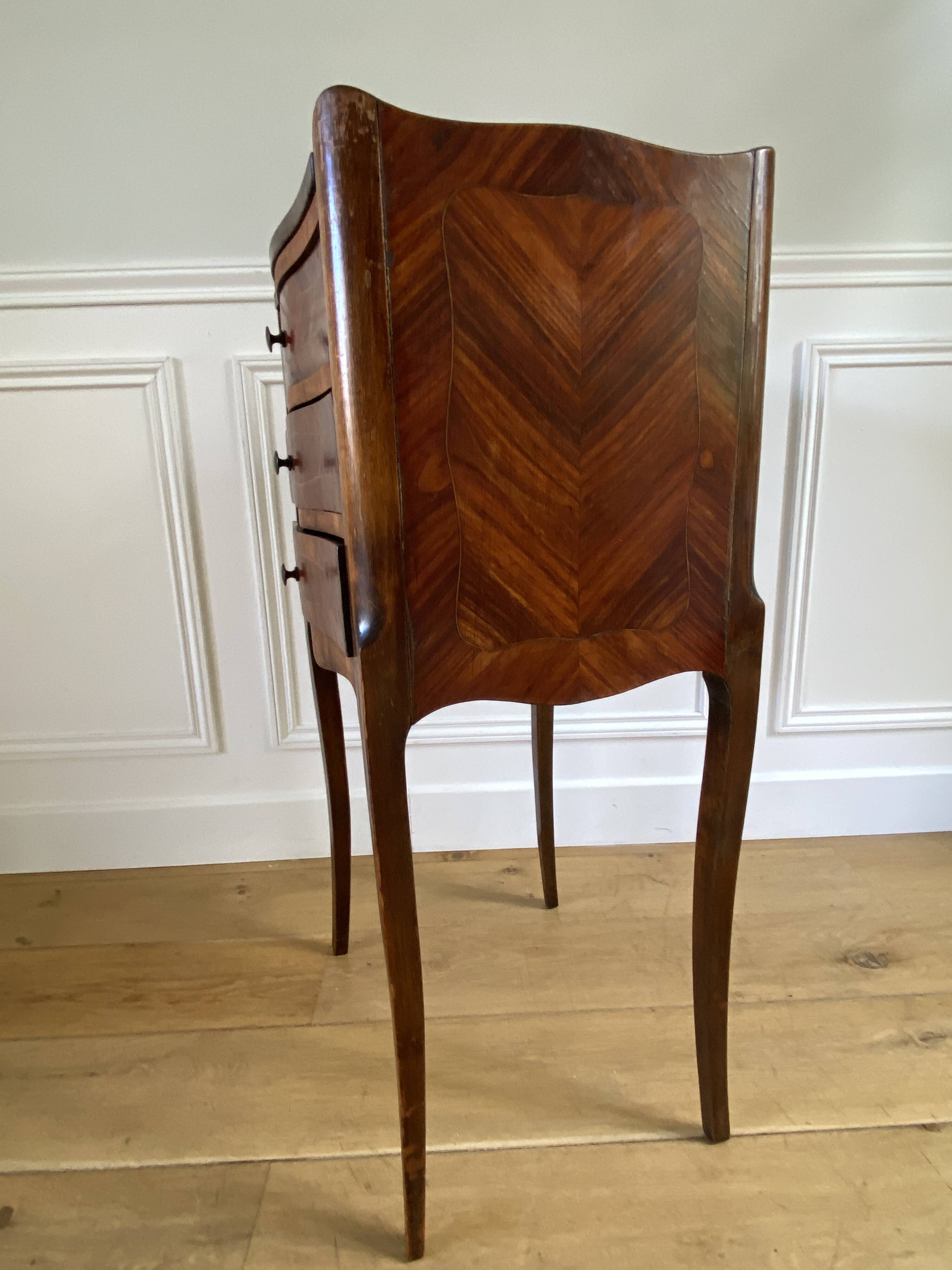 Antique marquetry bedside table – Louis XV style – 3 drawers